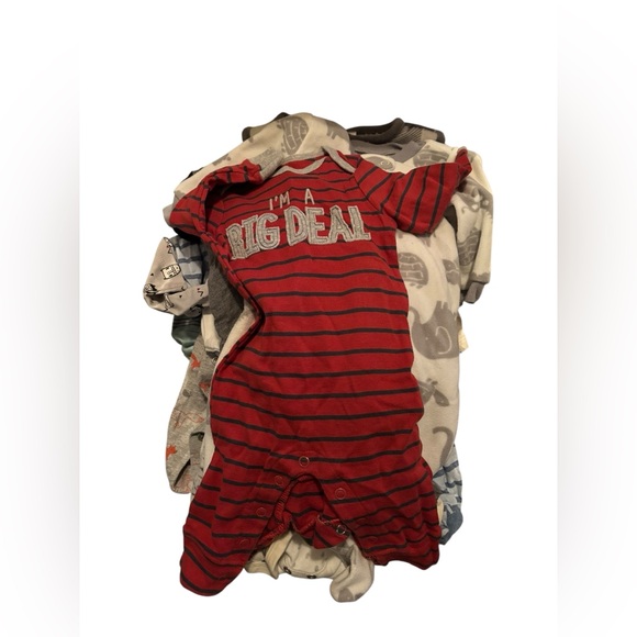 0-3M boys clothing lot of 19 bundle carters etc - Picture 6 of 7